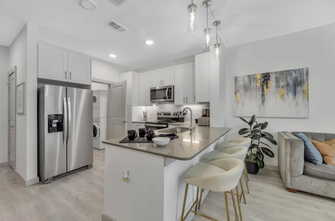 9501 El Centro Drive